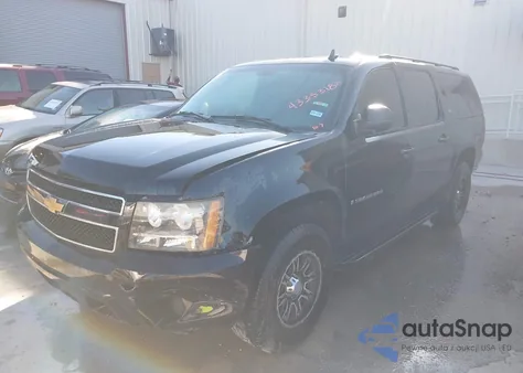2007 Chevrolet Suburban 1500 Ls из США, поврежденный, VIN 3GNFC16087G113822